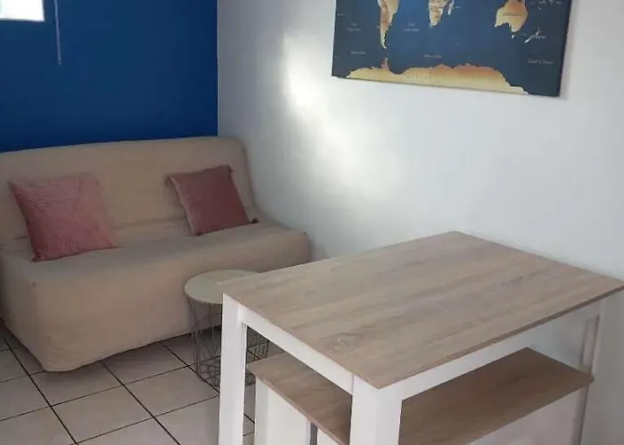 Semesterbostad Entre & Ocean A - C' La Vieconciergerie *